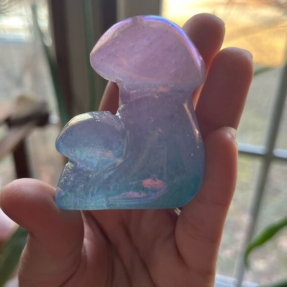 Aura Crystal Quartz Double Mushroom Carving 99g, 2.25”x1.75” - Picture 1 of 7